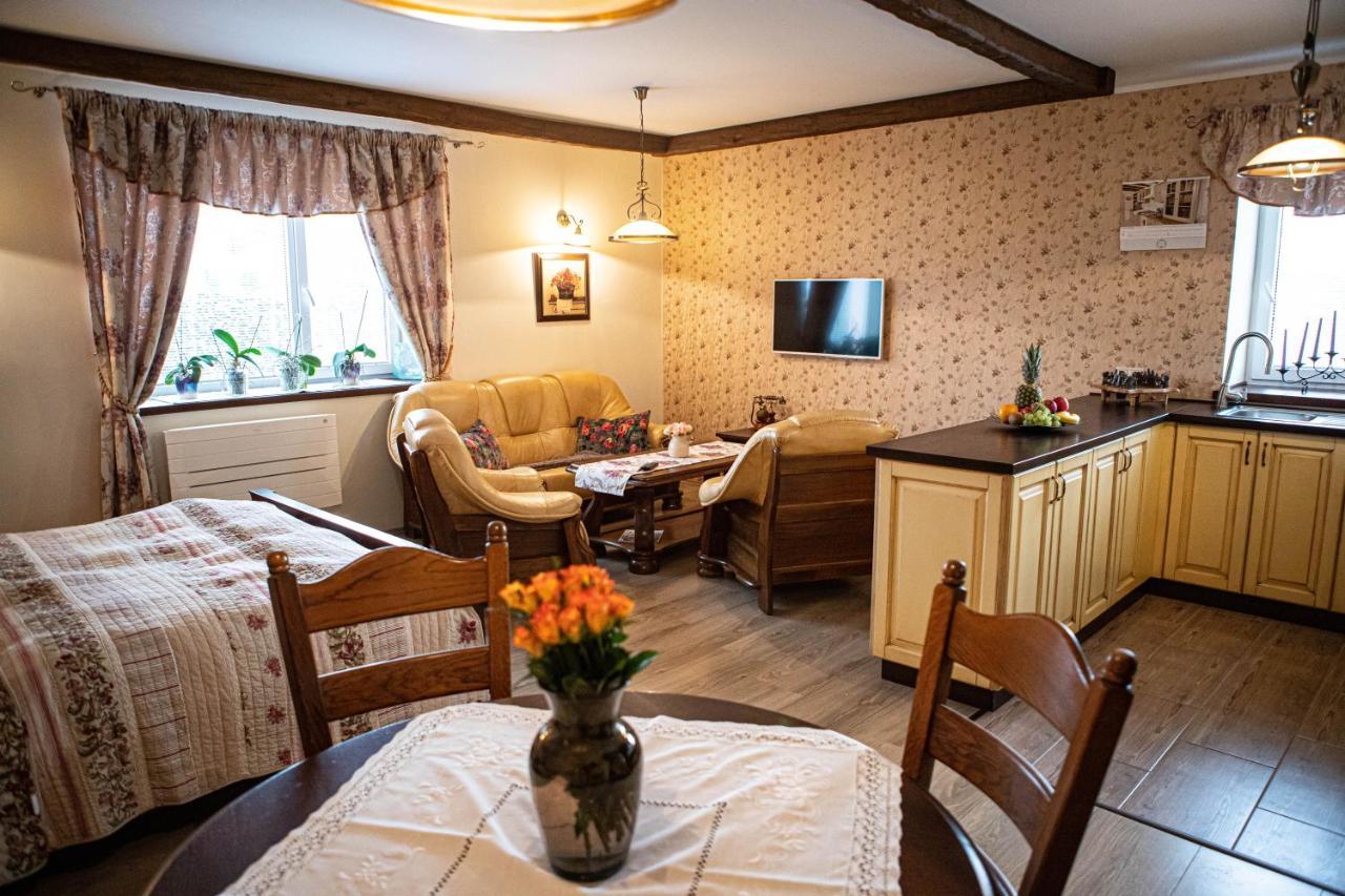 Kalvin Restaurant & Pension Rastislavice 外观 照片
